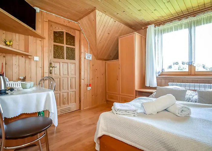 Couette-café U Perelki 3*