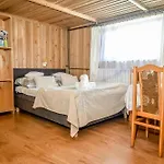 U Perelki Couette-café 3*