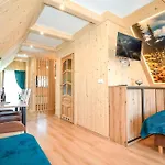 Couette-café U Perelki 3*